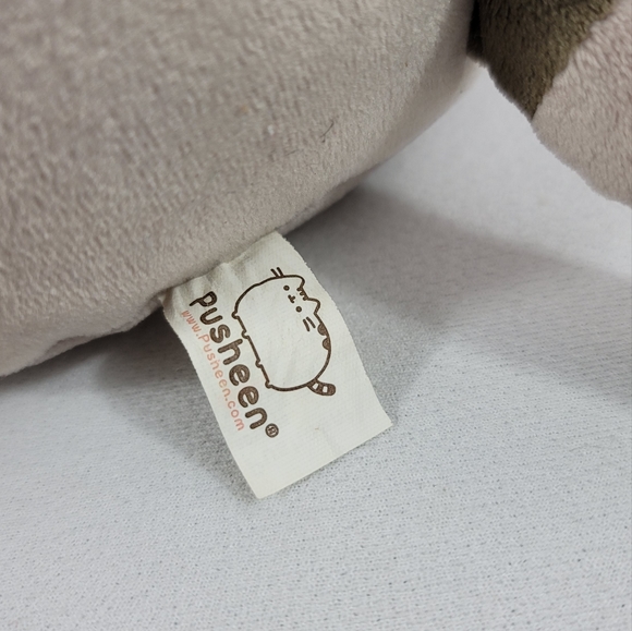 Gund Pusheen Snackables Birthday Cupcake Plush Stuffed Animal - Kawaii - Picture 10 of 14